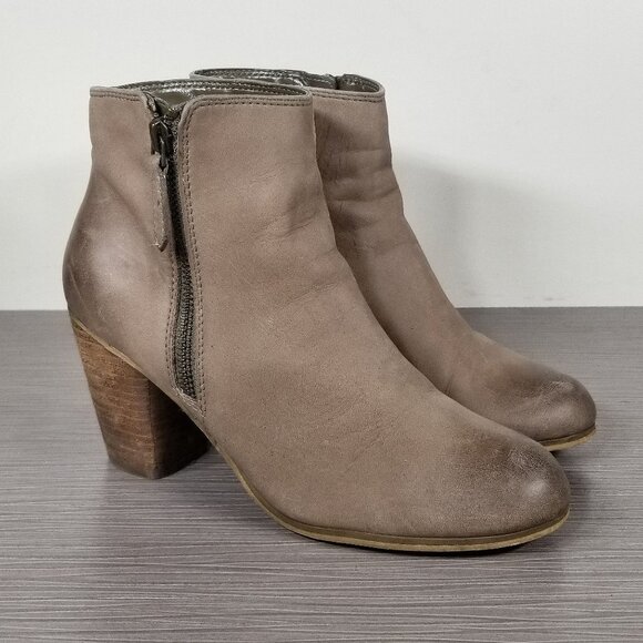 BP. Trolley Ankle Bootie, Tan Leather, Womens Size 7.5 M - Picture 1 of 12